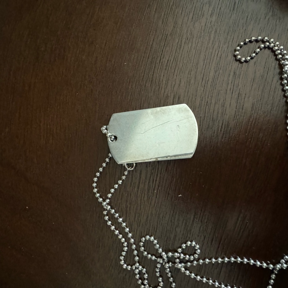 Gucci silver dog tag